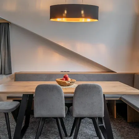 Alt-kaisers Pensión 3*