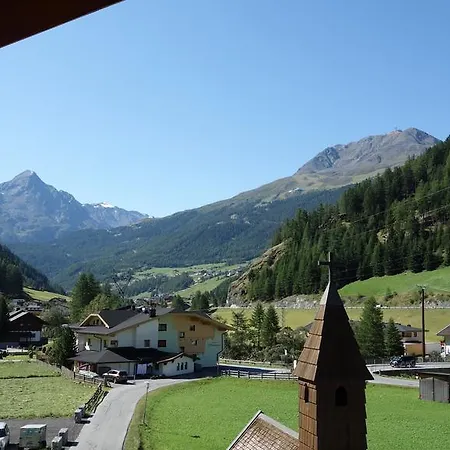 Alt-kaisers 게스트하우스 3*