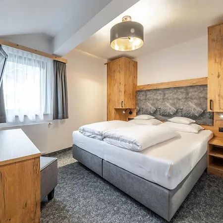 Alt-kaisers Guest house 3*